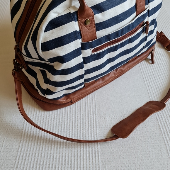 Canvas Weekender Travel Duffel Bag Shoe Compartment Navy Beige Boho Striped - Picture 3 of 16